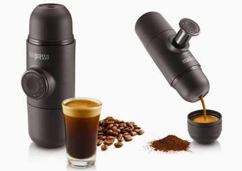 00-Hugo-Cailleton-Wacaco-Minipresso-the-Portable-Espresso-Machine-www-designstack-co